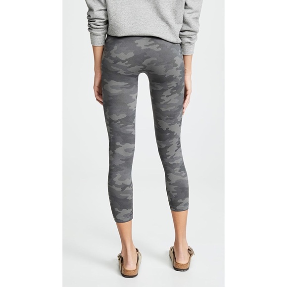 Spanx Seamless Camo Leggings - Picture 4 of 7
